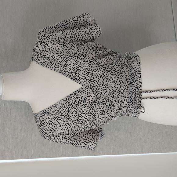 Shein short sleeved wrap around blouse - Picture 1 of 7